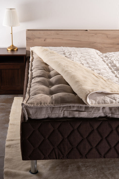 Олекотена завивка Тhe Woolland Wool and Linen Prestige